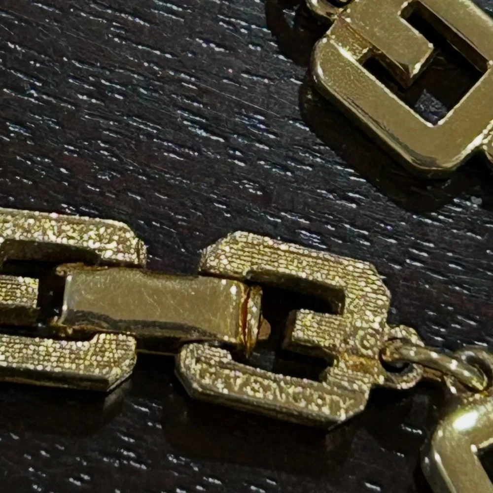 Chic Givenchy Gold-Tone Geometric Necklace - Picture 5 of 5